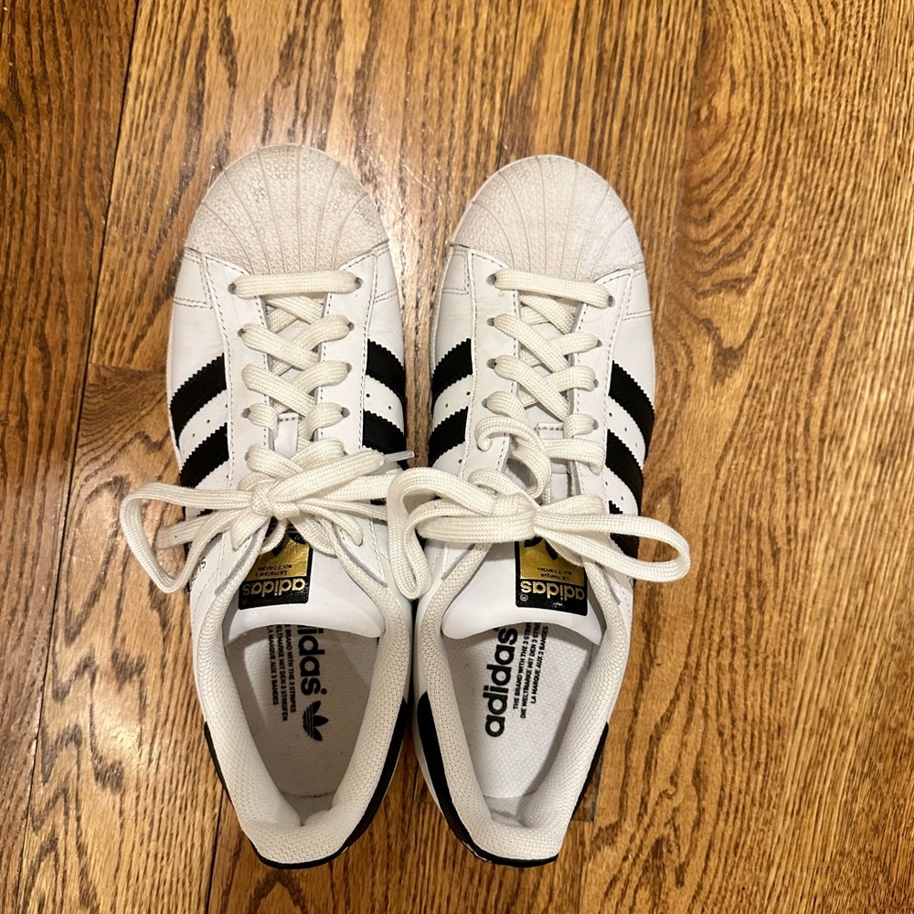 Adidas Superstar